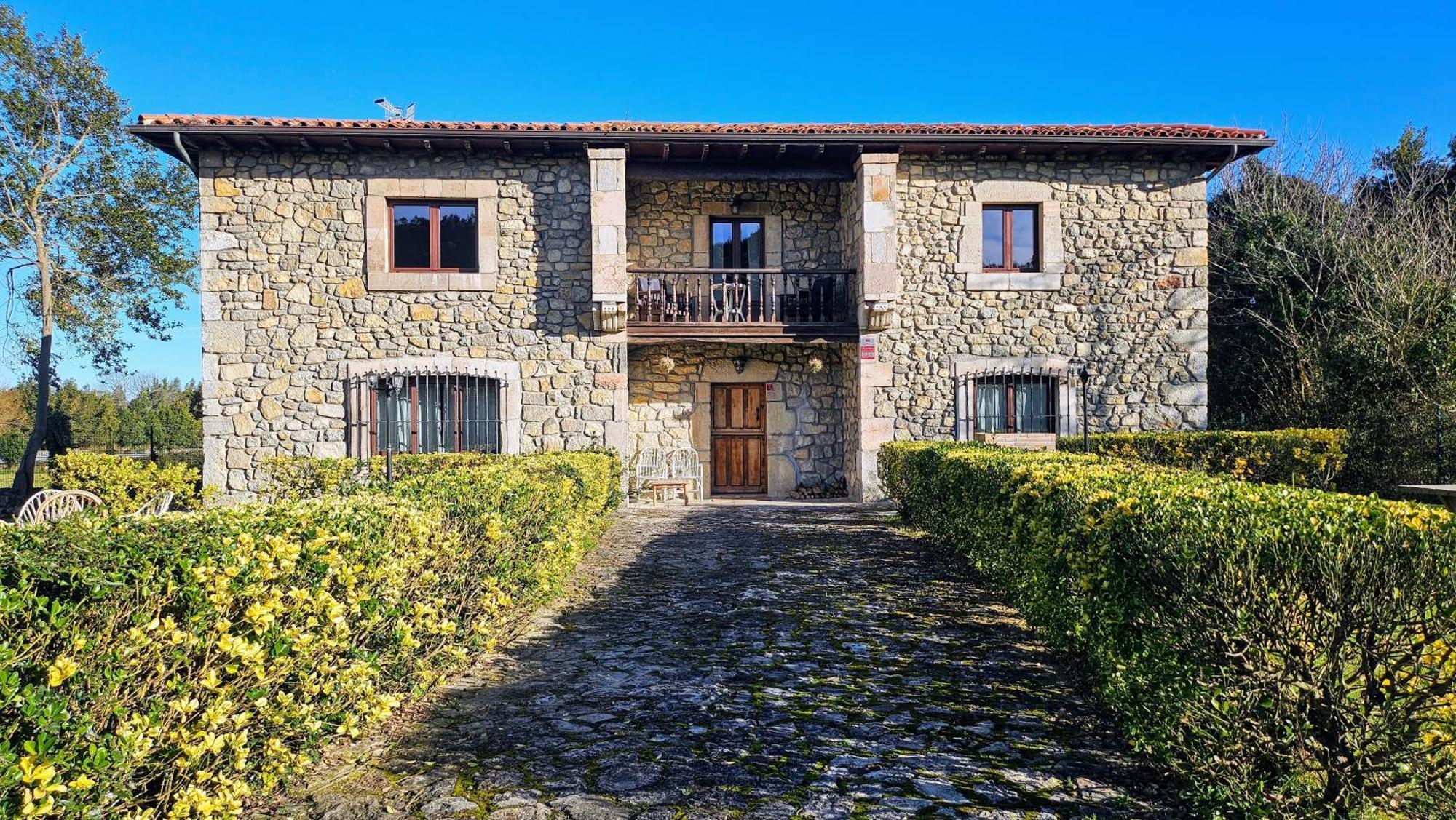 Casa De Aldea La Piniella Pensionat Villahormes Exteriör bild